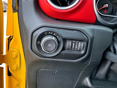 Used 2020 Jeep Wrangler Unlimited Rubicon w/ Cold Weather Group image 26