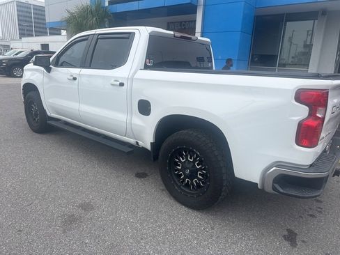 Used 2020 Chevrolet Silverado 1500 LT w/ All-Star Edition image 4