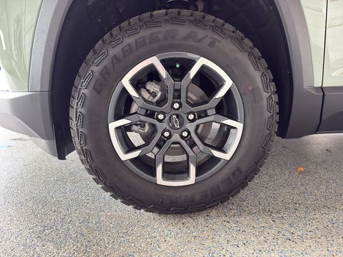 New 2026 Chevrolet Equinox ACTIV w/ LPO, Floor Liner Package image 31