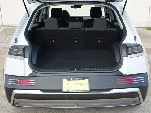 Used 2025 Hyundai Ioniq 5 SE RWD image 8