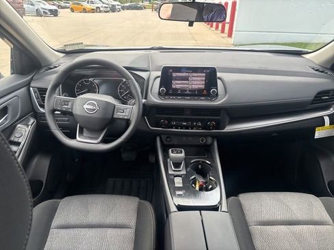 New 2026 Nissan Rogue SV FWD image 10