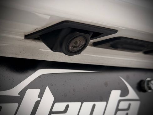 Used 2017 Chevrolet Camaro LT RWD image 11