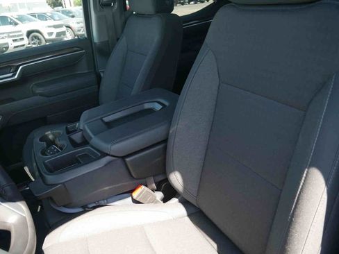 Used 2025 Chevrolet Silverado 1500 RST AWD/4WD image 32