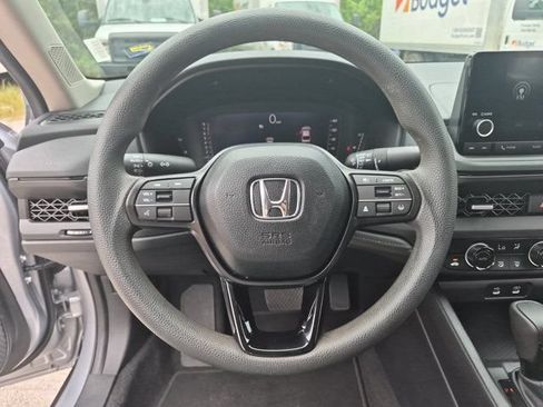 Used 2025 Honda Accord SE image 22
