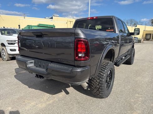 New 2025 RAM 2500 Big Horn AWD/4WD image 5