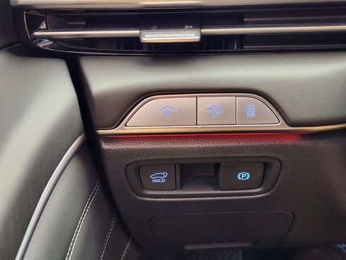 Used 2025 Genesis GV80 3.5T Prestige image 21