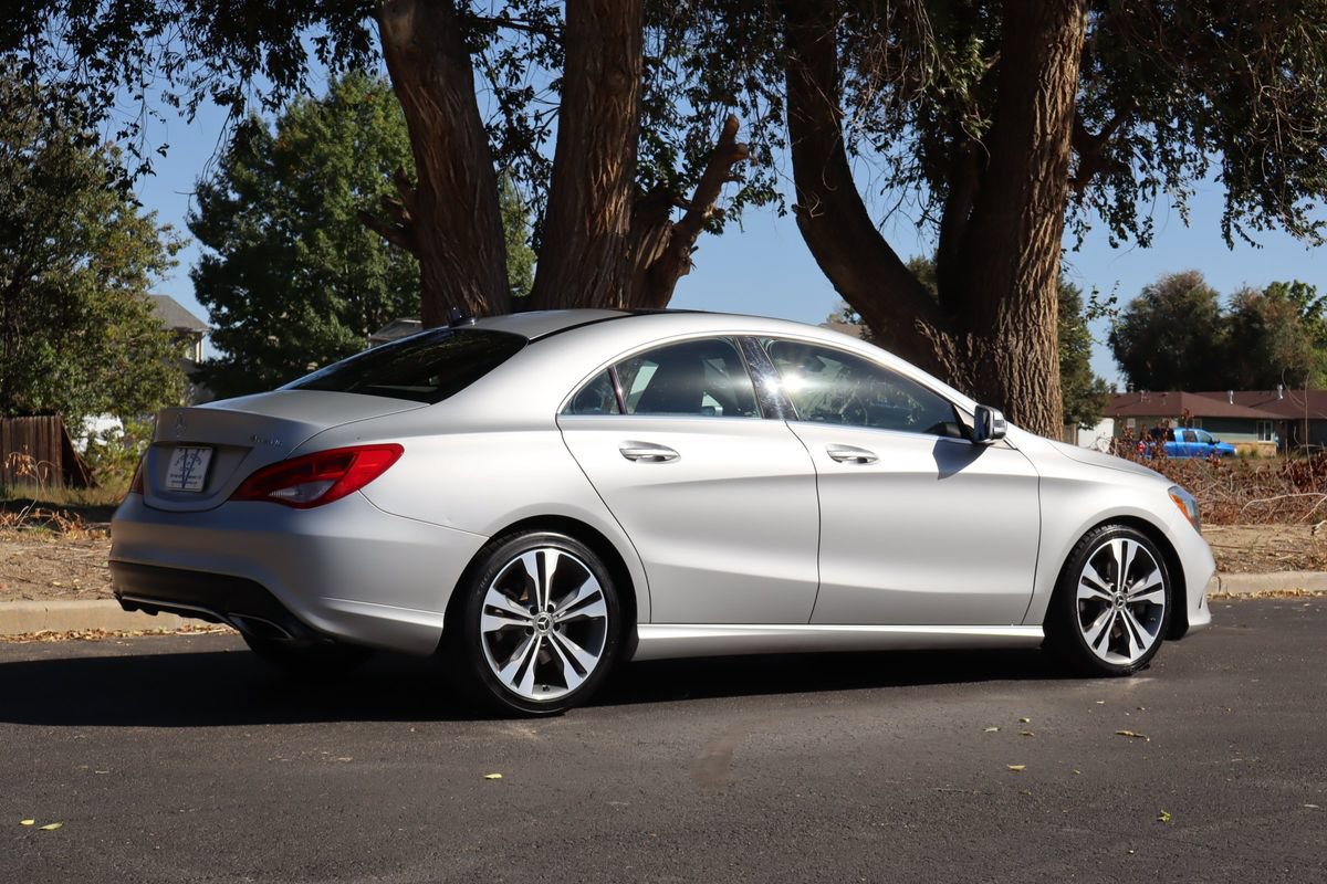Used 2018 Mercedes-Benz CLA 250 4MATIC image 5