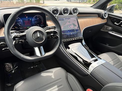 Certified 2025 Mercedes-Benz GLC 350e 4MATIC image 25