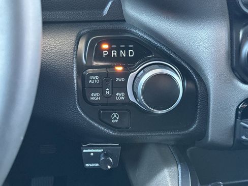 Used 2022 RAM 1500 Big Horn AWD/4WD image 19