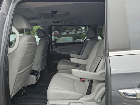 Used 2019 Honda Odyssey EX-L image 16