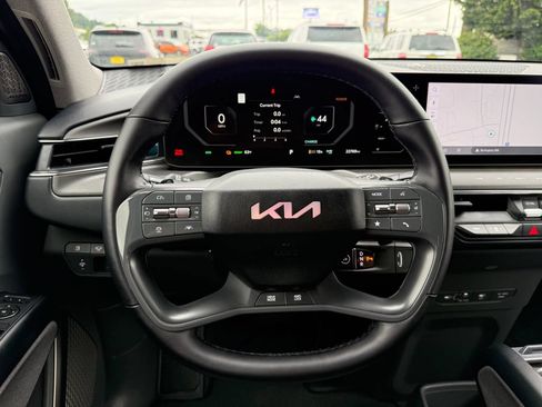 Certified 2024 Kia EV9 Land AWD/4WD image 25