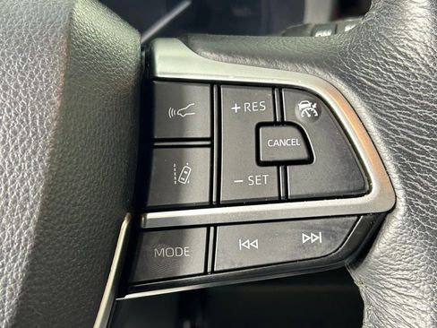 Used 2021 Toyota Sienna XLE image 28