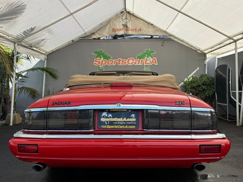 Used 1996 Jaguar XJS 4.0 Convertible RWD image 10