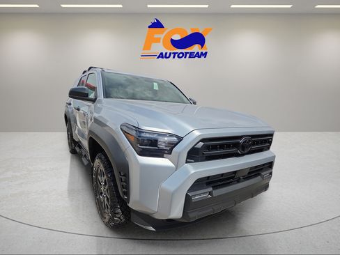 New 2026 Toyota 4Runner SR5 AWD/4WD image 6