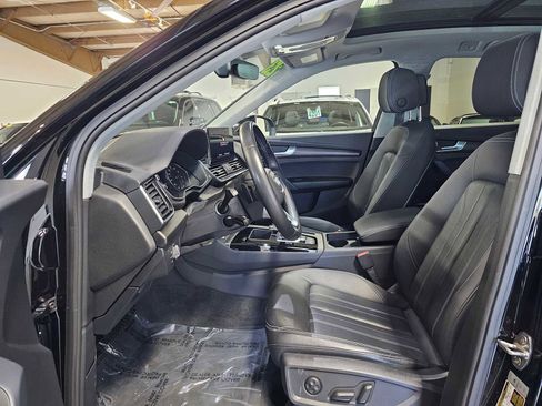 Used 2023 Audi Q5 2.0T Premium w/ Convenience Package image 23