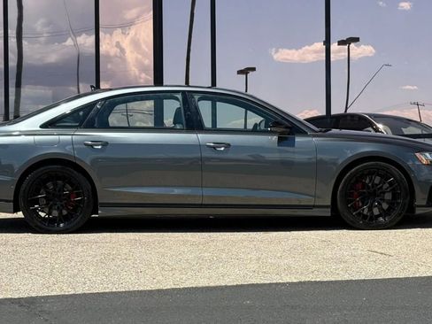 Used 2021 Audi S8 L w/ S8 Executive Package image 18