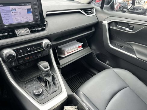 Used 2022 Toyota RAV4 XLE Premium AWD/4WD image 34