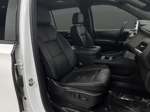 Used 2021 Chevrolet Suburban RST image 28