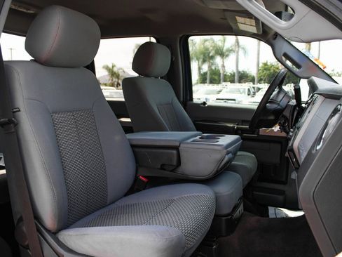 Used 2016 Ford F250 XLT w/ XLT Value Package image 36