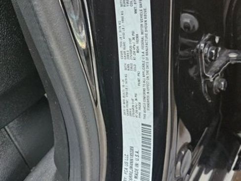 Used 2022 RAM 1500 Laramie w/ Laramie Southwest Edition image 19