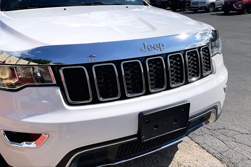 Used 2021 Jeep Grand Cherokee Limited AWD/4WD image 29