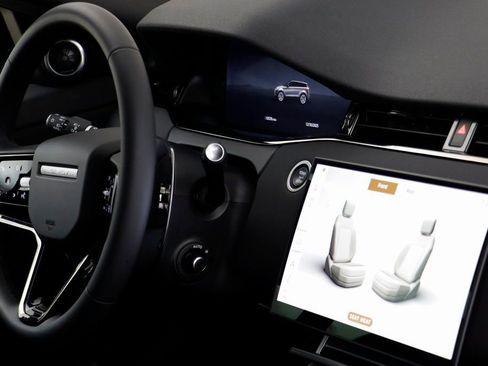 Used 2026 Land Rover Range Rover Evoque S image 18