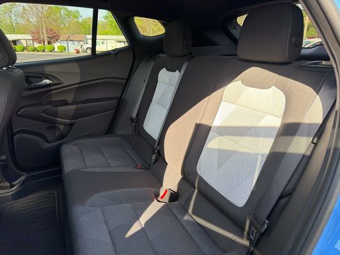 Used 2024 Chevrolet Trax RS w/ Driver Confidence Package image 25