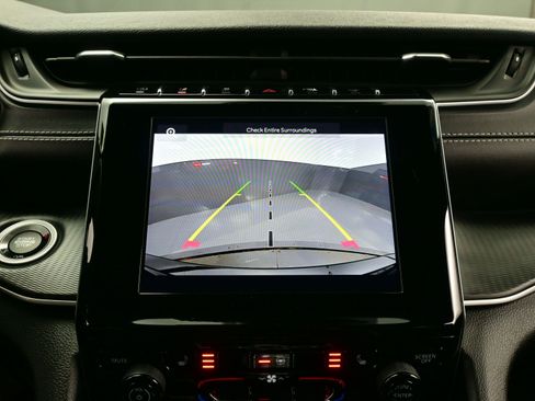 Used 2023 Jeep Grand Cherokee Altitude image 20