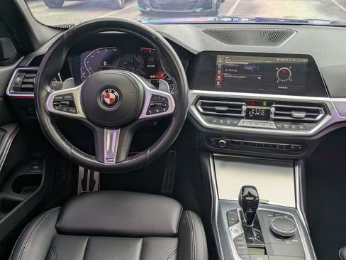 Used 2022 BMW 330i Sedan w/ M Sport Package RWD image 25