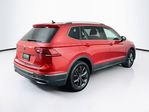 Used 2022 Volkswagen Tiguan SE FWD image 9