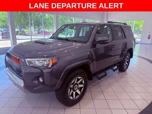 Used 2021 Toyota 4Runner TRD Off-Road Premium w/ Moonroof Package AWD/4WD image 3