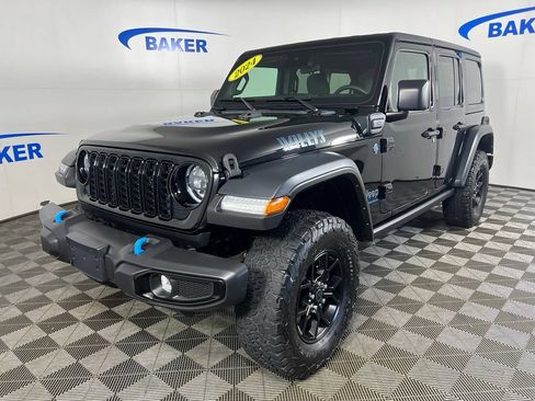 Used 2024 Jeep Wrangler Unlimited AWD/4WD image 1