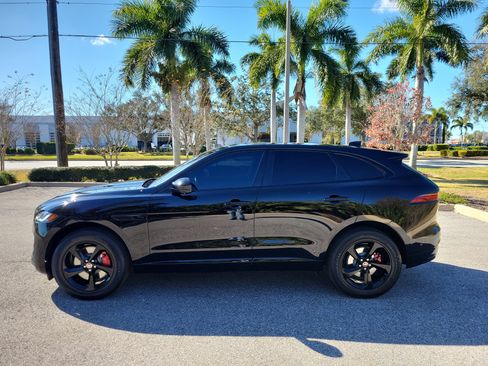 Used 2021 Jaguar F-PACE S image 7