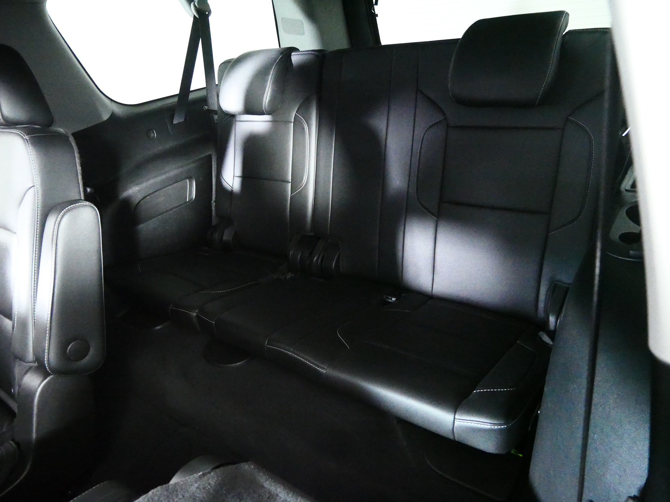 Used 2020 Chevrolet Suburban LT w/ Luxury Package AWD/4WD image 33