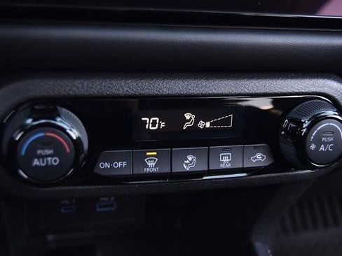 Certified 2024 Nissan Kicks SR image 14