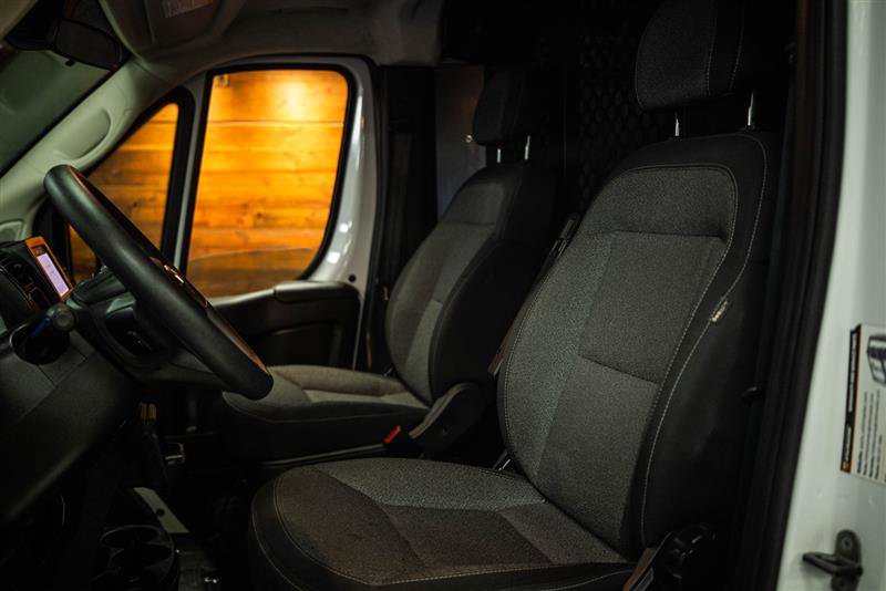 Used 2025 RAM ProMaster 2500 w/ U-Haul Equipment Group FWD image 9