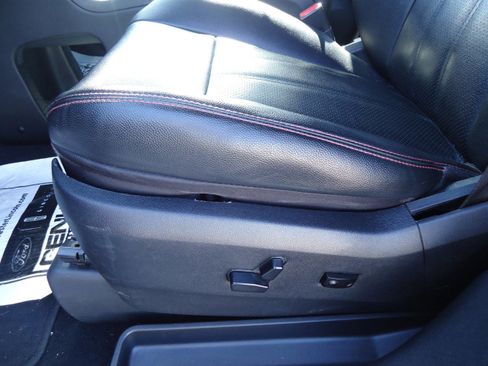 Used 2020 Dodge Grand Caravan GT FWD image 28