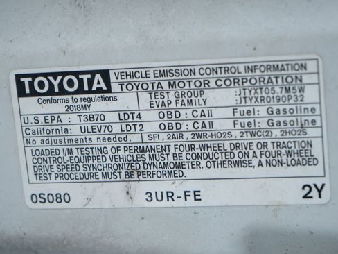 Used 2018 Toyota Tundra SR5 w/ TRD Off Road Package image 12