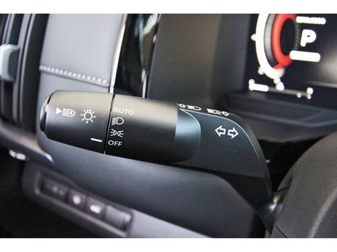 New 2026 Nissan Pathfinder SL image 17