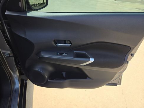 Used 2024 Nissan Kicks SV FWD image 29