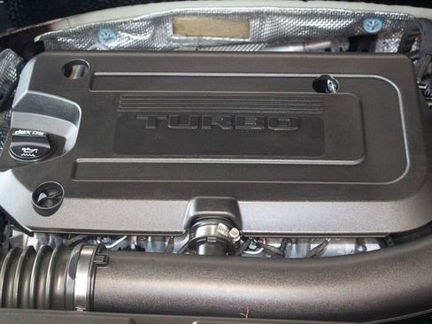 Used 2022 Buick Envision Avenir w/ Safety Package image 4