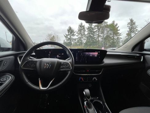 Used 2025 Buick Encore GX Preferred image 34