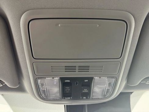 Used 2021 Honda Pilot Special Edition image 24