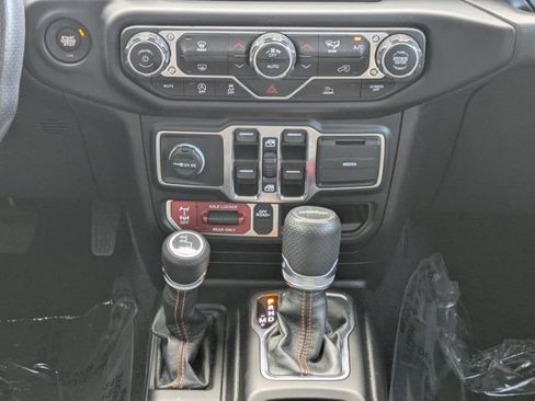 Used 2023 Jeep Gladiator Mojave w/ Trailer Tow Package AWD/4WD image 19