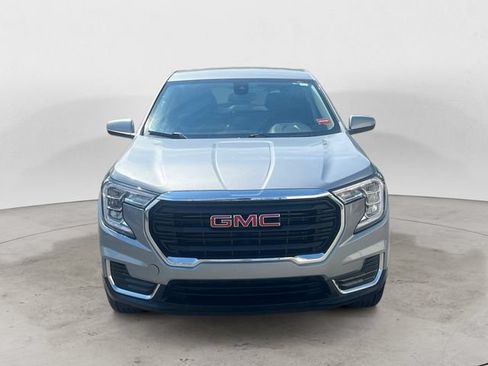 Used 2024 GMC Terrain SLE AWD/4WD image 8
