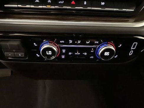 New 2026 GMC Sierra 1500 SLE AWD/4WD image 22