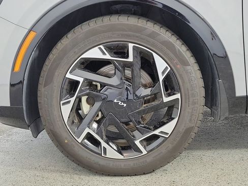 Used 2023 Kia Sportage SX image 8