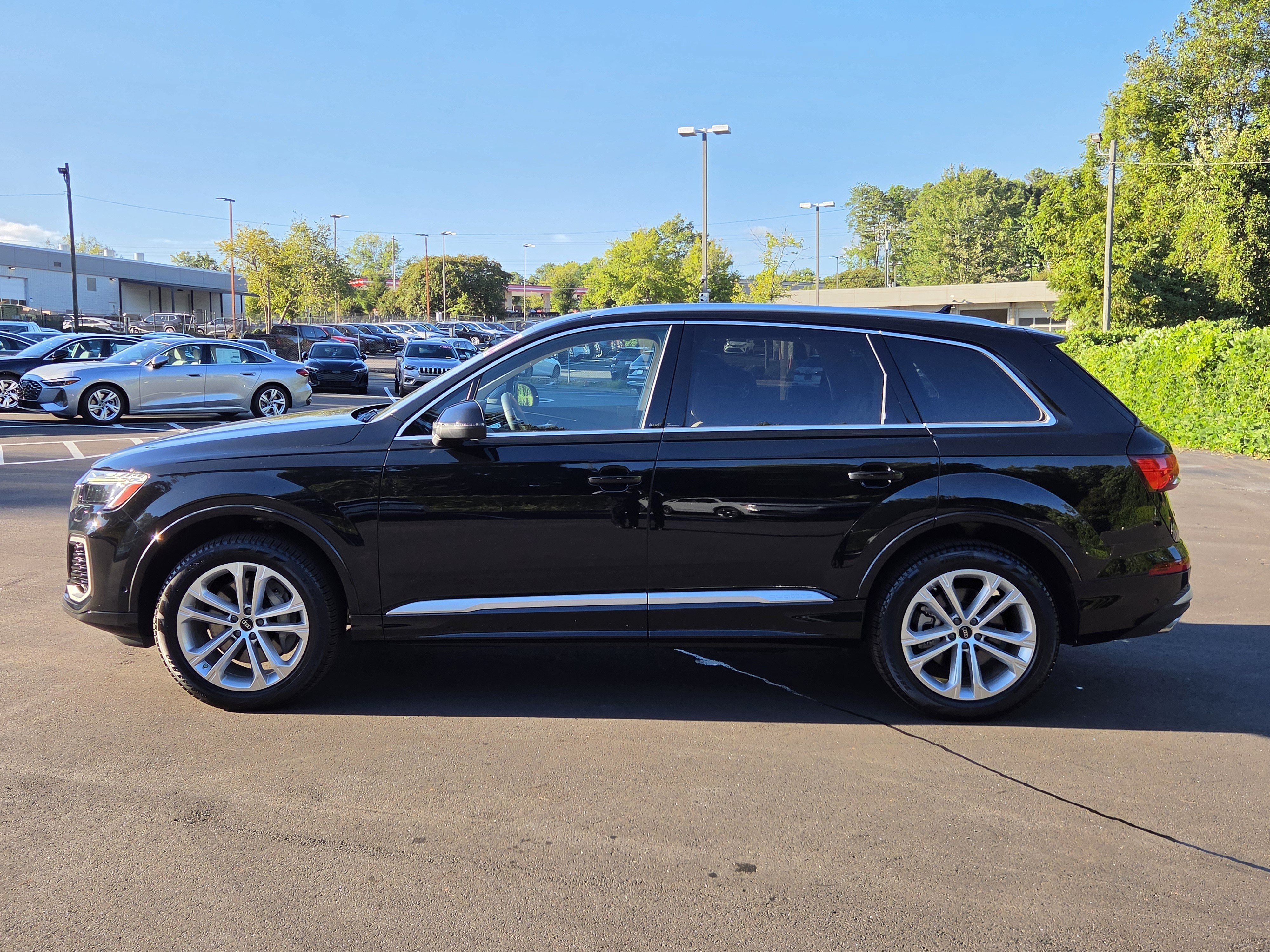 Used 2025 Audi Q7 2.0T Premium AWD/4WD image 2