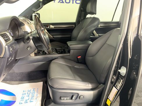 Used 2020 Lexus GX 460 Premium w/ Premium Package AWD/4WD image 16