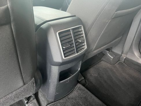 Used 2025 Kia Sportage LX FWD image 22